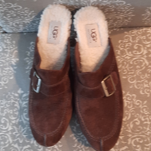 UGG heeled mules - Picture 4 of 11